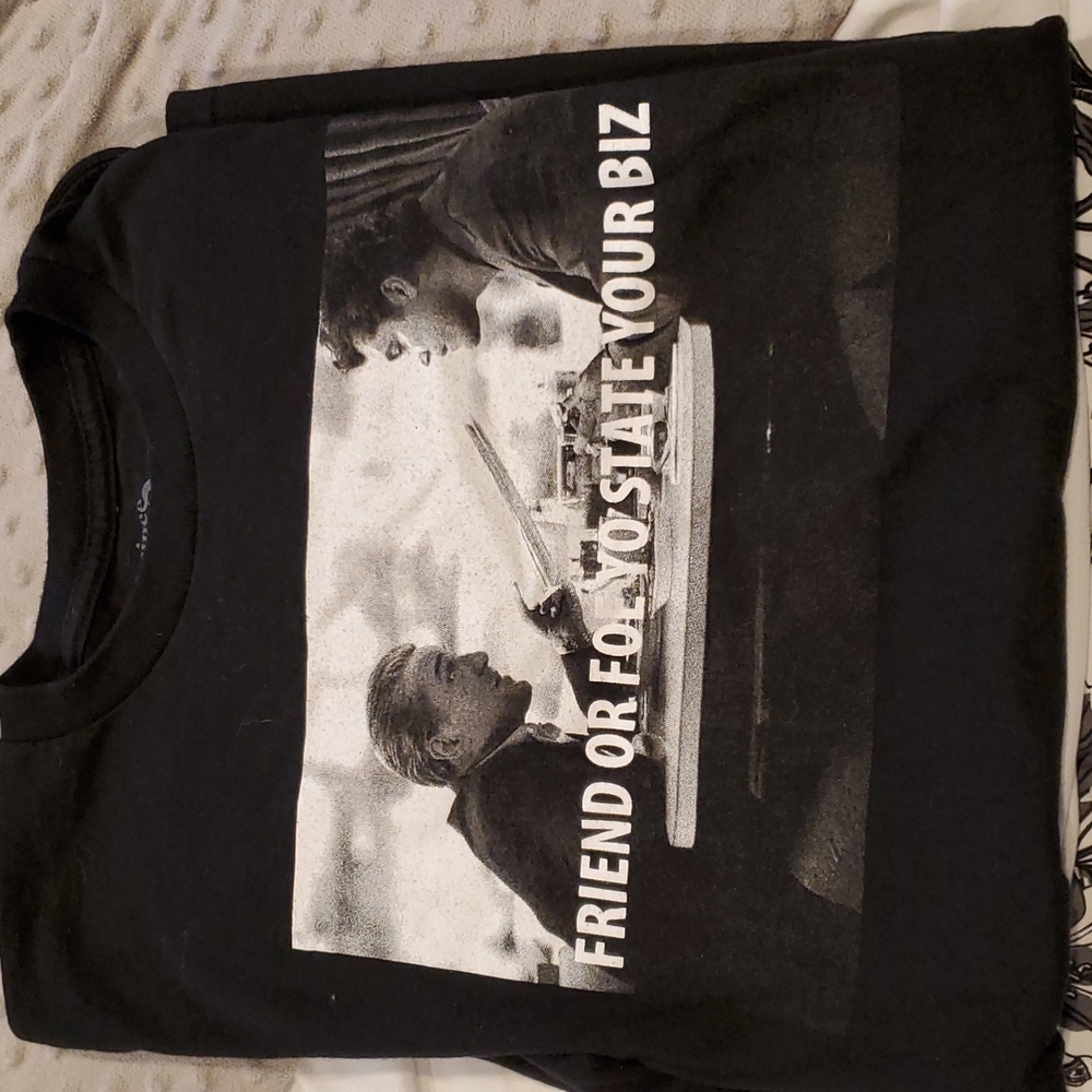 Men's size medium since 1982 tee shirt - Picture 7 of 7